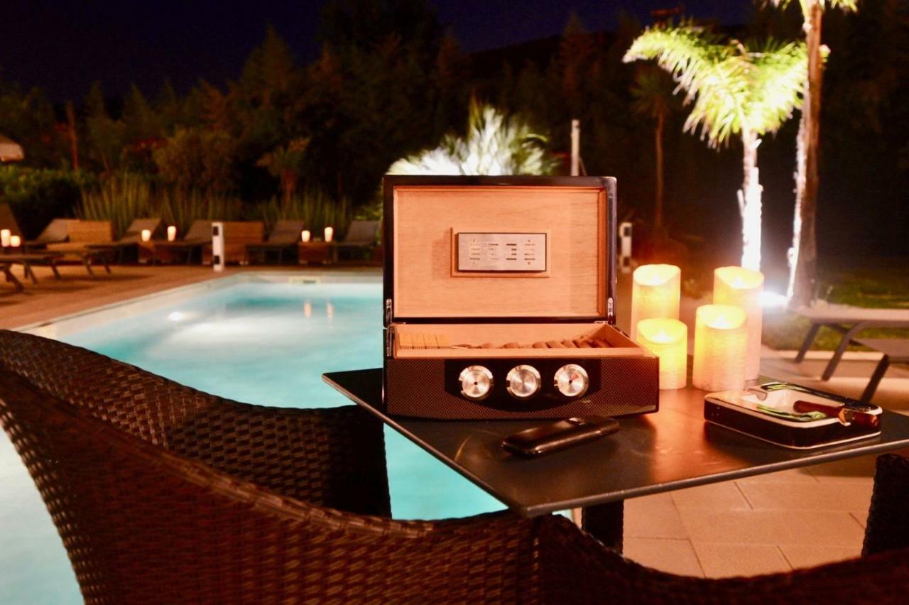Hotel Villa Sophia - Adults Only July And August Мужен Екстер'єр фото